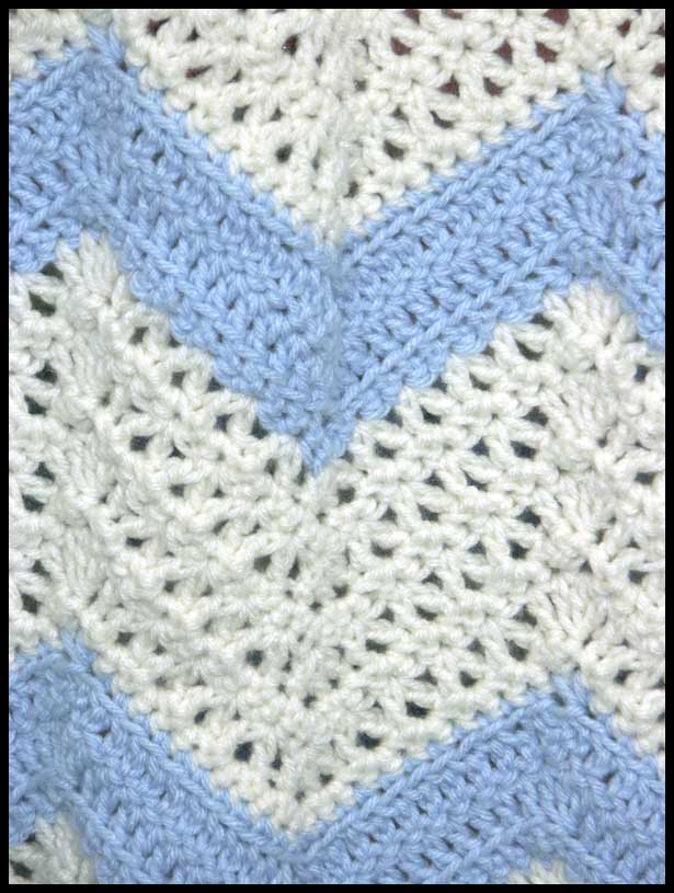 Lacy Waves Baby Afghan Closeup (click to go back)