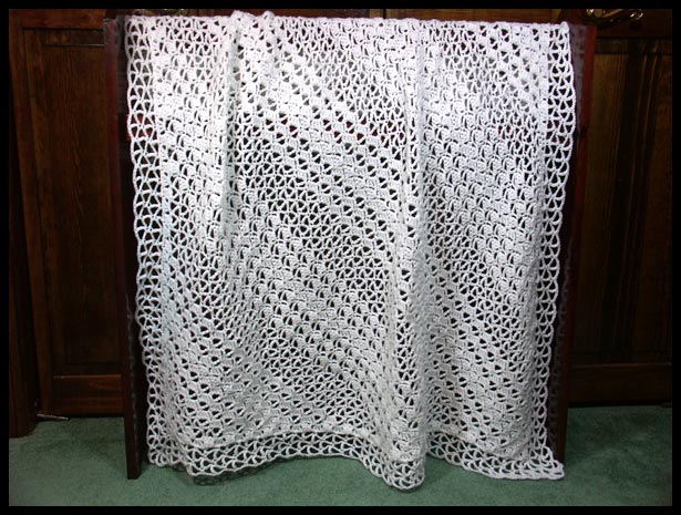 White Diagonal Lace Baby Blanket (click to see closeup)