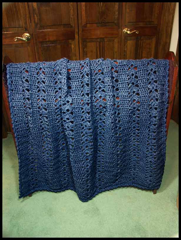 Charming Crochet Throw (click to see more images)
